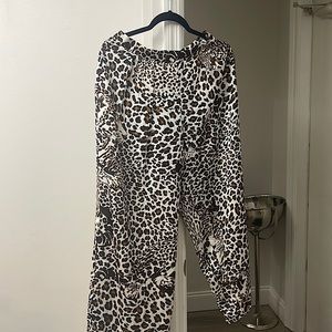 Cute but never worn cheetah pants